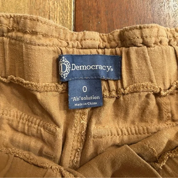 Democracy Shorts. Size 0. - Picture 2 of 4